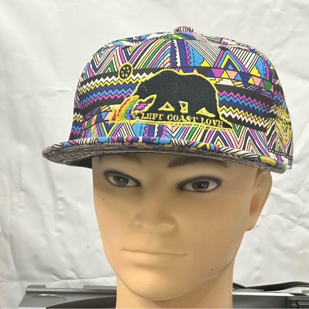 Light sound dimensions one of a kind Colorful Geometric Pattern Snapback Hat